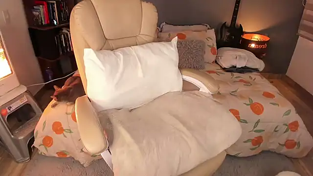 Roussmariehenao online show from 09-19-25, 10:38