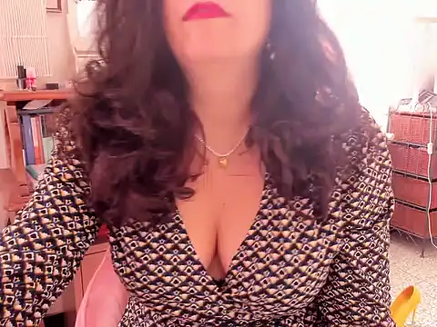 Snapshot of Evademarville chatting on 02-18-26, 10:11 Evademarville online show from 02-18-26, 10:11