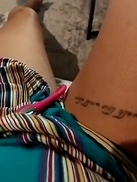 Snapshot of MarochienneAnissa chatting on 02-28-26, 12:55 MarochienneAnissa online show from 02-28-26, 12:55