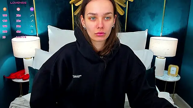 AprilWong online show from 03-13-26, 06:09