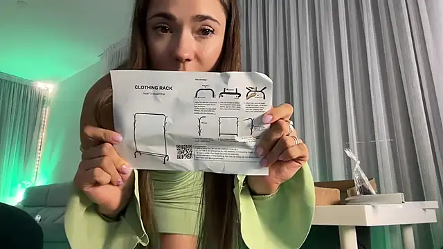 Snapshot of Mika_Miller chatting on 09-11-25, 07:25 Mika Miller online show from 09-11-25, 07:25