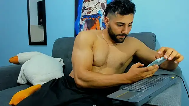 Snapshot of ETHAN_ROX chatting on 12-24-24, 01:17 ETHAN ROX online show from 12-24-24, 01:17