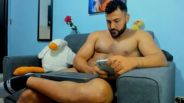 Snapshot of ETHAN_ROX chatting on 02-27-25, 11:04 ETHAN ROX online show from 02-27-25, 11:04