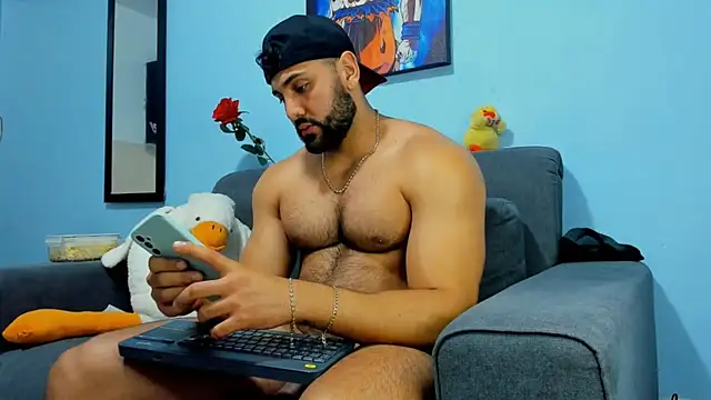 Snapshot of ETHAN_ROX chatting on 02-28-25, 11:45 ETHAN ROX online show from 02-28-25, 11:45