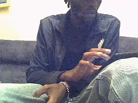 Snapshot of Delicious-D chatting on 01-16-25, 08:14 Delicious-D online show from 01-16-25, 08:14