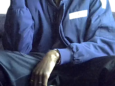 Snapshot of Delicious-D chatting on 12-05-25, 08:34 Delicious-D online show from 12-05-25, 08:34