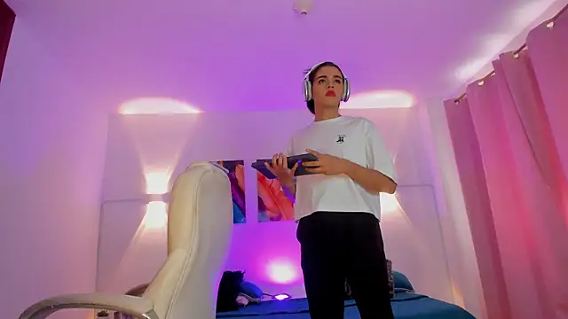 NoahCasstro online show from 01-11-25, 07:05