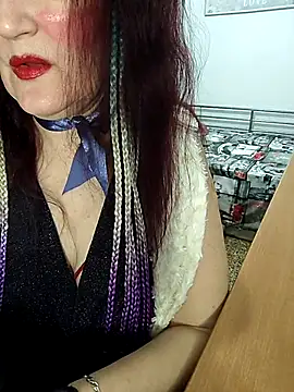 SabrinaXlovess online show from 11-30-25, 06:01