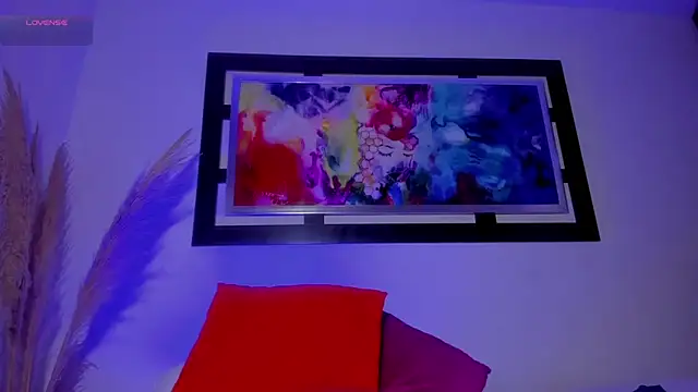 Snapshot of Scarlett_811 chatting on 01-19-26, 03:32 Scarlett 811 online show from 01-19-26, 03:32