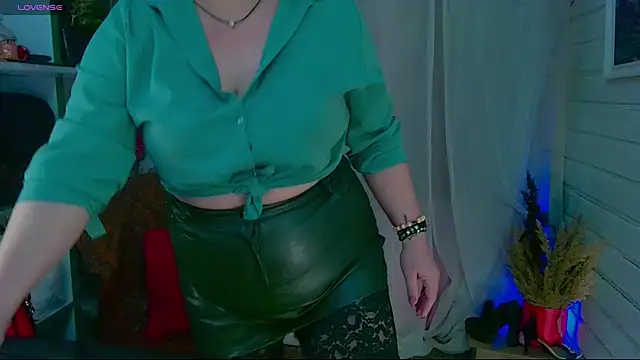 Snapshot of _Cloud_Atlas_ chatting on 02-09-25, 09:05 Cloud Atlas online show from 02-09-25, 09:05