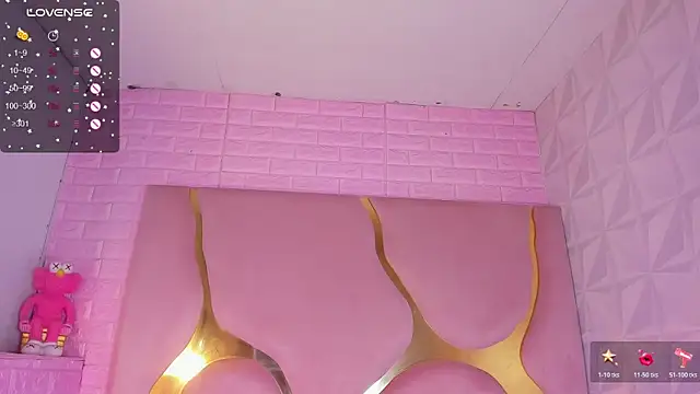 Thyna Smithx69 online show from 12-22-25, 12:02