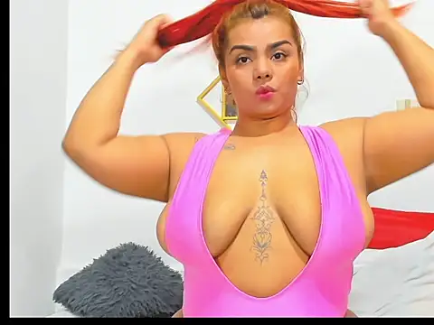 AnahiSmitth online show from 02-17-25, 07:42