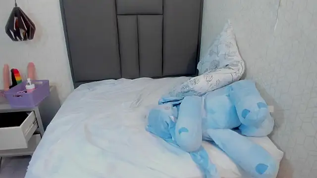 Kittytimberlake online show from 03-01-25, 11:15