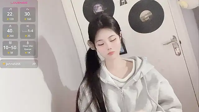 Qedgjwyz1 online show from 02-18-25, 04:26