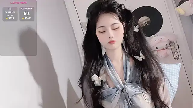 Qedgjwyz1 online show from 03-20-25, 03:34