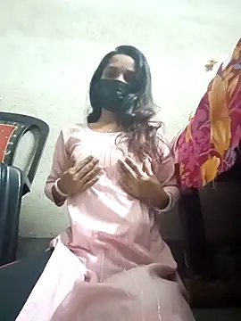 Snapshot of REVA_DARLING chatting on 11-09-25, 03:43 REVA DARLING online show from 11-09-25, 03:43