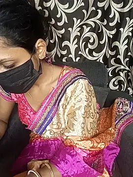 Snapshot of REVA_DARLING chatting on 11-16-25, 06:08 REVA DARLING online show from 11-16-25, 06:08