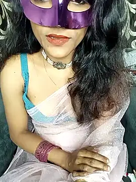 Snapshot of REVA_DARLING chatting on 01-19-26, 01:04 REVA DARLING online show from 01-19-26, 01:04