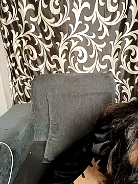 REVA DARLING online show from 04-28-26, 03:39