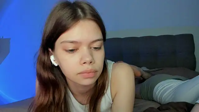 chansetolove online show from 10-18-25, 06:19