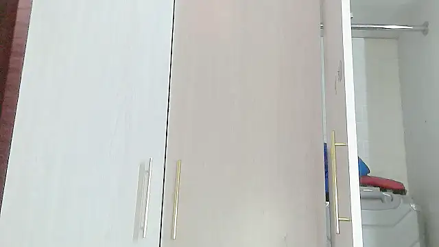Destiny Desire online show from 05-11-26, 06:49