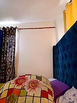 Snapshot of Licia_harvin chatting on 12-05-25, 08:23 Licia harvin online show from 12-05-25, 08:23