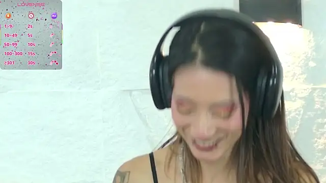 zorravioletta1 online show from 09-26-25, 12:42