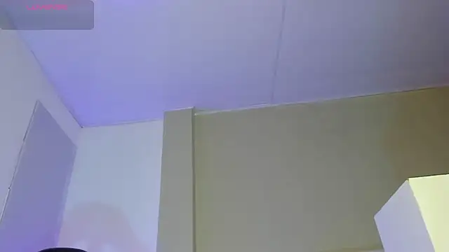 SofiaBrouw online show from 10-31-25, 01:01