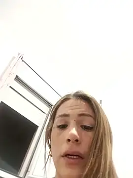 latinasexitrans123 online show from 10-17-25, 08:22