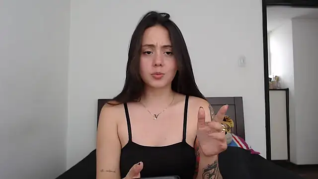 Snapshot of rebecca_collin chatting on 03-25-26, 04:57 rebecca collin online show from 03-25-26, 04:57