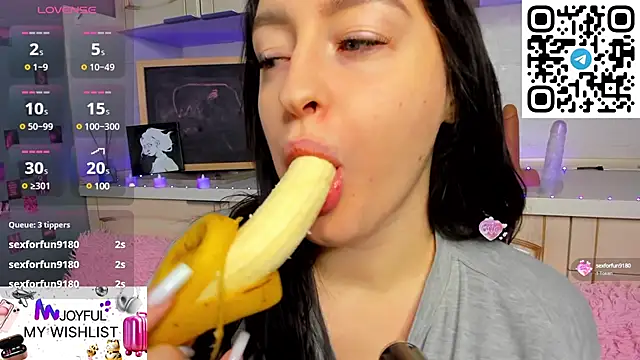 Snapshot of Kruela_Eva chatting on 01-28-25, 11:39 Kruela Eva online show from 01-28-25, 11:39