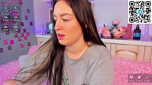 Snapshot of Kruela_Eva chatting on 03-06-25, 11:42 Kruela Eva online show from 03-06-25, 11:42