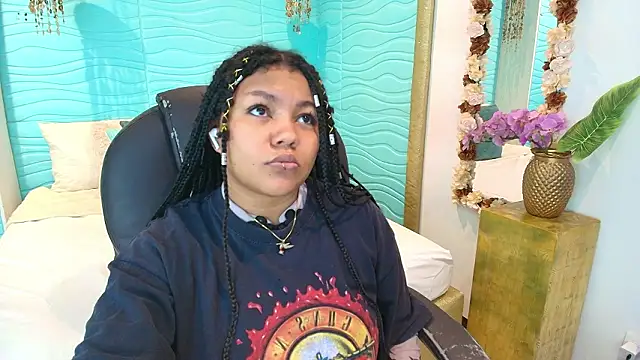 cherry chel online show from 03-19-26, 08:24