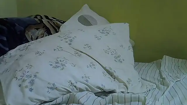 Snapshot of Super-star254 chatting on 11-16-25, 07:52 Super-star254 online show from 11-16-25, 07:52