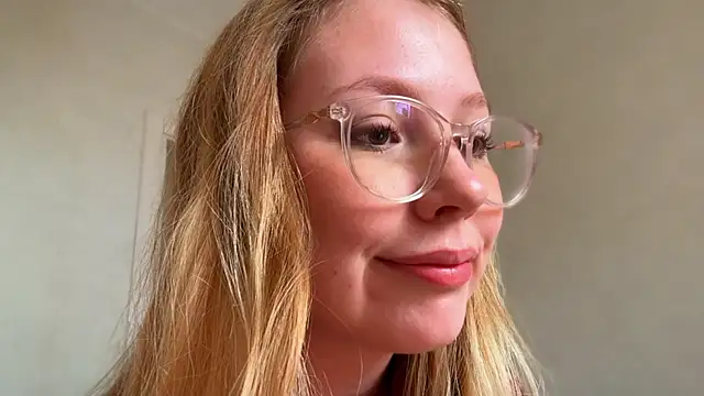 HoneyAudrey online show from 07-12-26, 02:13