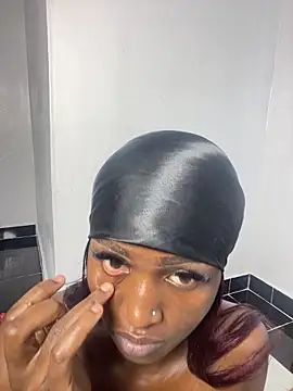 Curvixx online show from 11-14-25, 08:02