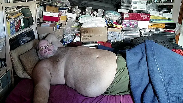 Snapshot of hadeszeuss2 chatting on 12-09-24, 01:45 hadeszeuss2 online show from 12-09-24, 01:45