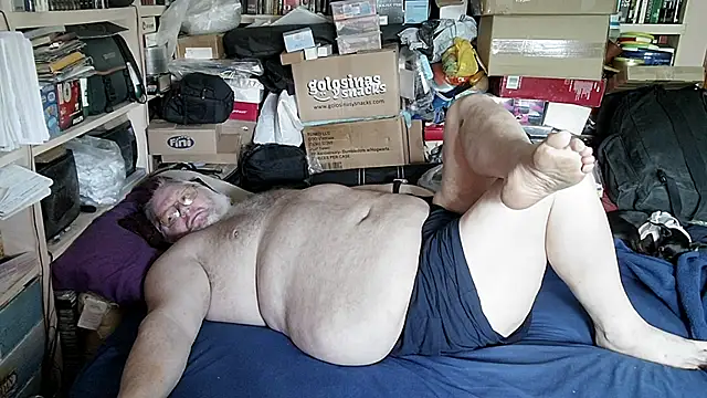 hadeszeuss2 online show from 04-30-26, 01:28