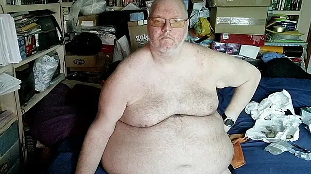 Snapshot of hadeszeuss2 chatting on 05-15-26, 03:41 hadeszeuss2 online show from 05-15-26, 03:41