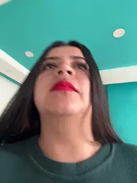 Snapshot of Devilsweet17 chatting on 02-21-25, 06:15 Devilsweet17 online show from 02-21-25, 06:15