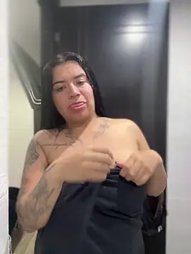 Snapshot of Devilsweet17 chatting on 02-26-26, 11:04 Devilsweet17 online show from 02-26-26, 11:04