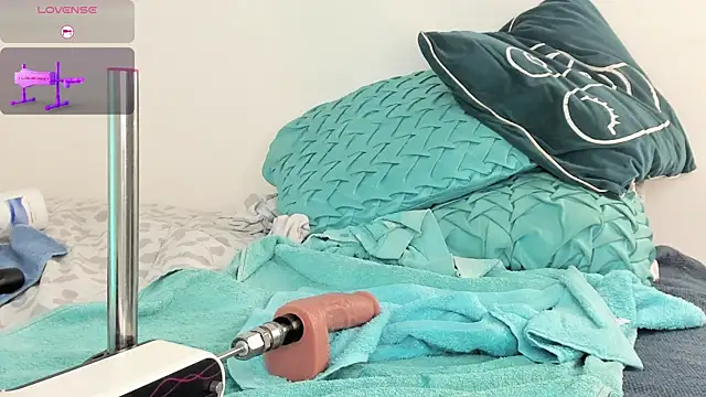 emma alice  online show from 03-17-25, 03:50