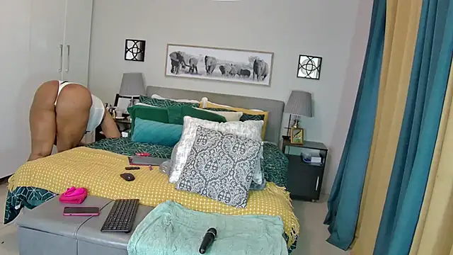 Snapshot of NaughtyKelly28 chatting on 10-04-25, 07:34 NaughtyKelly28 online show from 10-04-25, 07:34