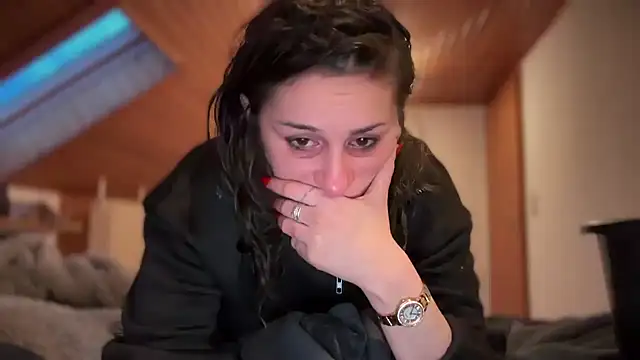 Snapshot of JeSuisUnTapin chatting on 12-02-24, 03:36 JeSuisUnTapin online show from 12-02-24, 03:36