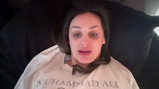 Snapshot of JeSuisUnTapin chatting on 03-08-25, 12:52 JeSuisUnTapin online show from 03-08-25, 12:52