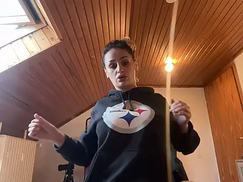 Snapshot of JeSuisUnTapin chatting on 09-13-25, 04:18 JeSuisUnTapin online show from 09-13-25, 04:18