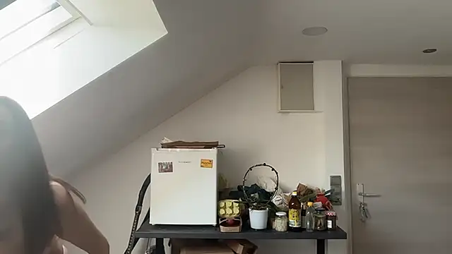 Snapshot of JeSuisUnTapin chatting on 03-03-26, 12:44 JeSuisUnTapin online show from 03-03-26, 12:44