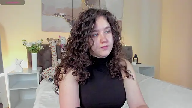 Ariella Sol online show from 05-13-26, 01:03