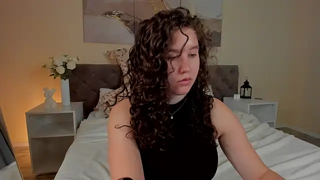 Ariella Sol online show from 08-03-26, 01:04