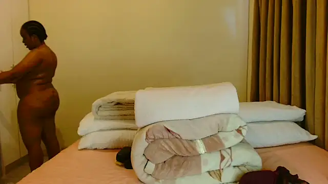 Snapshot of ALEXABOUJEE95 chatting on 01-06-26, 03:05 ALEXABOUJEE95 online show from 01-06-26, 03:05